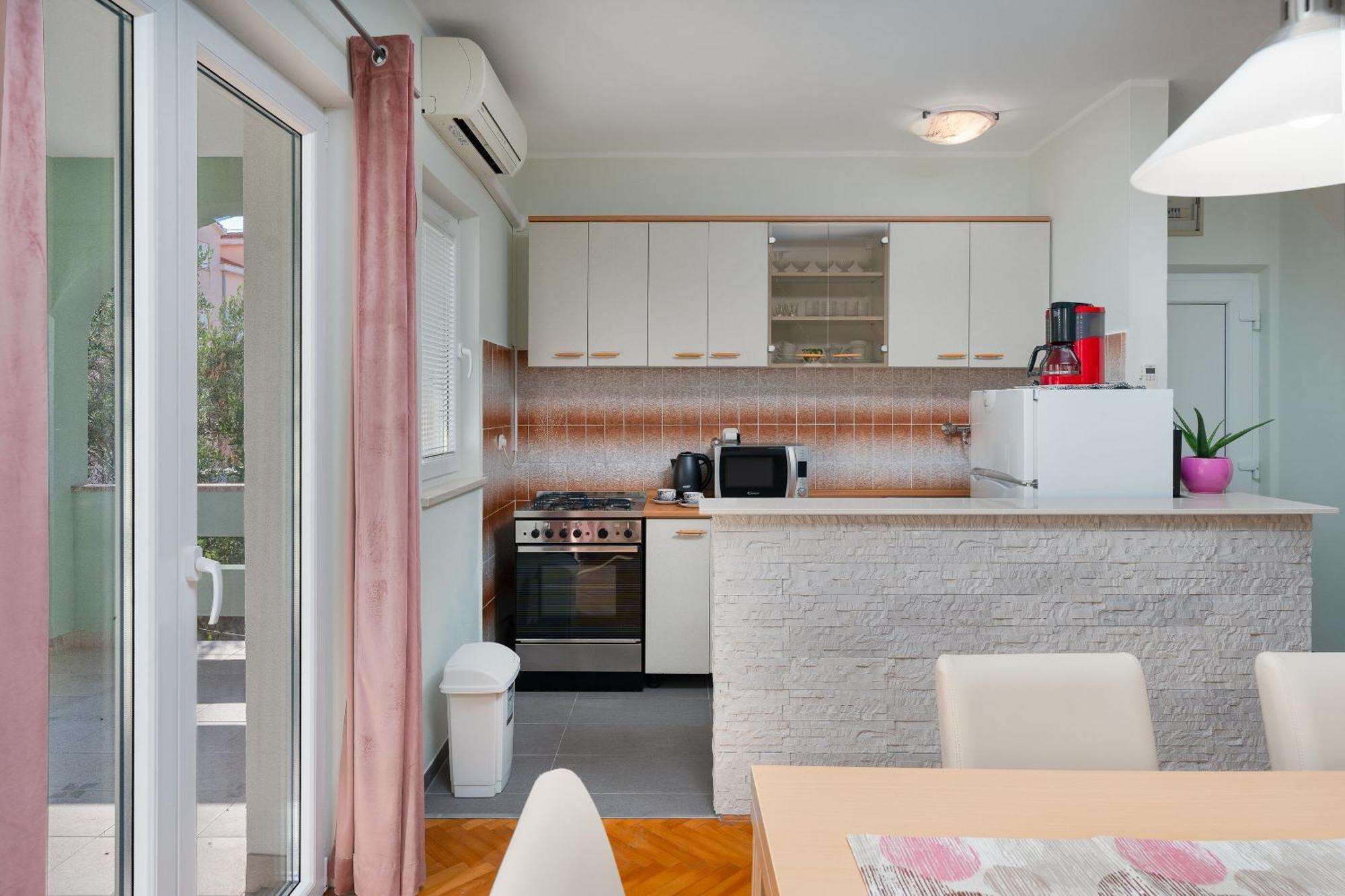 נובליה Apartments Jasna מראה חיצוני תמונה